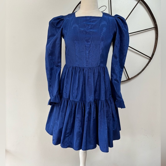 Batsheva Dresses & Skirts - BATSHEVA blue puff long sleeve tiered cocktail dress S